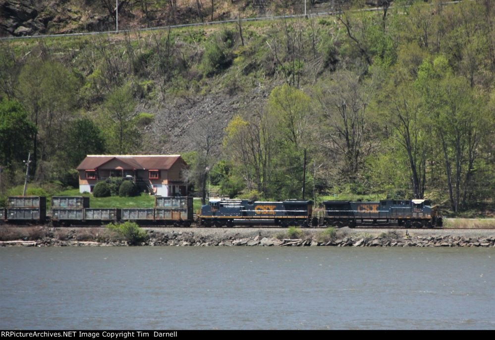 CSX 5111, 7241 on Q434